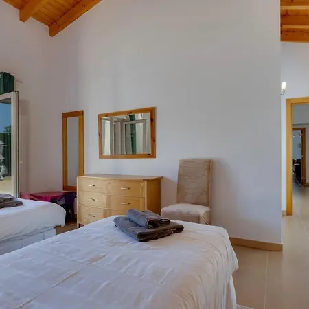 Casa Diamante With Heated Pool * Aljezur
